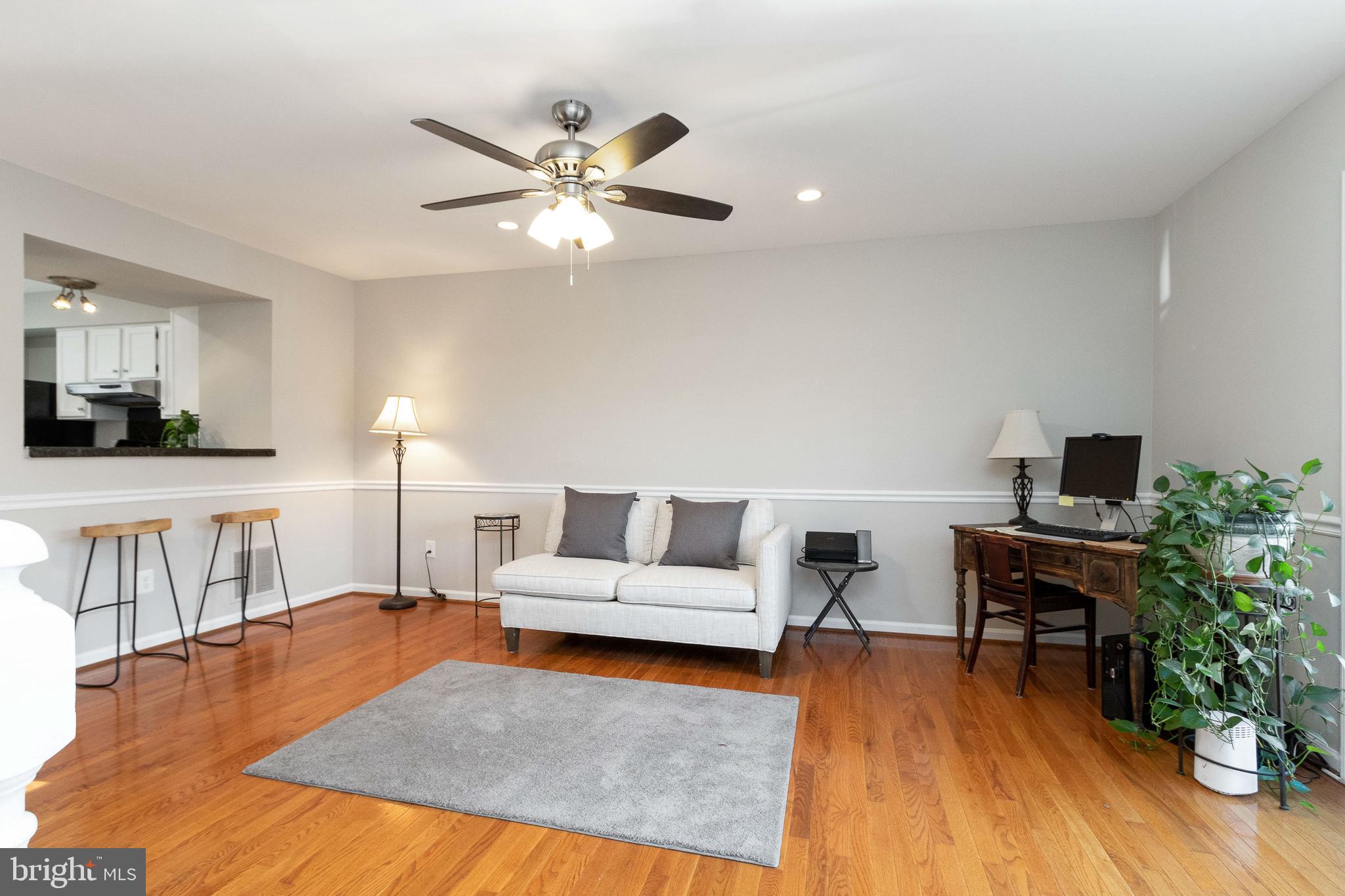 14810 Basingstoke Loop Centreville, VA 20120 - Photo 6 of 43