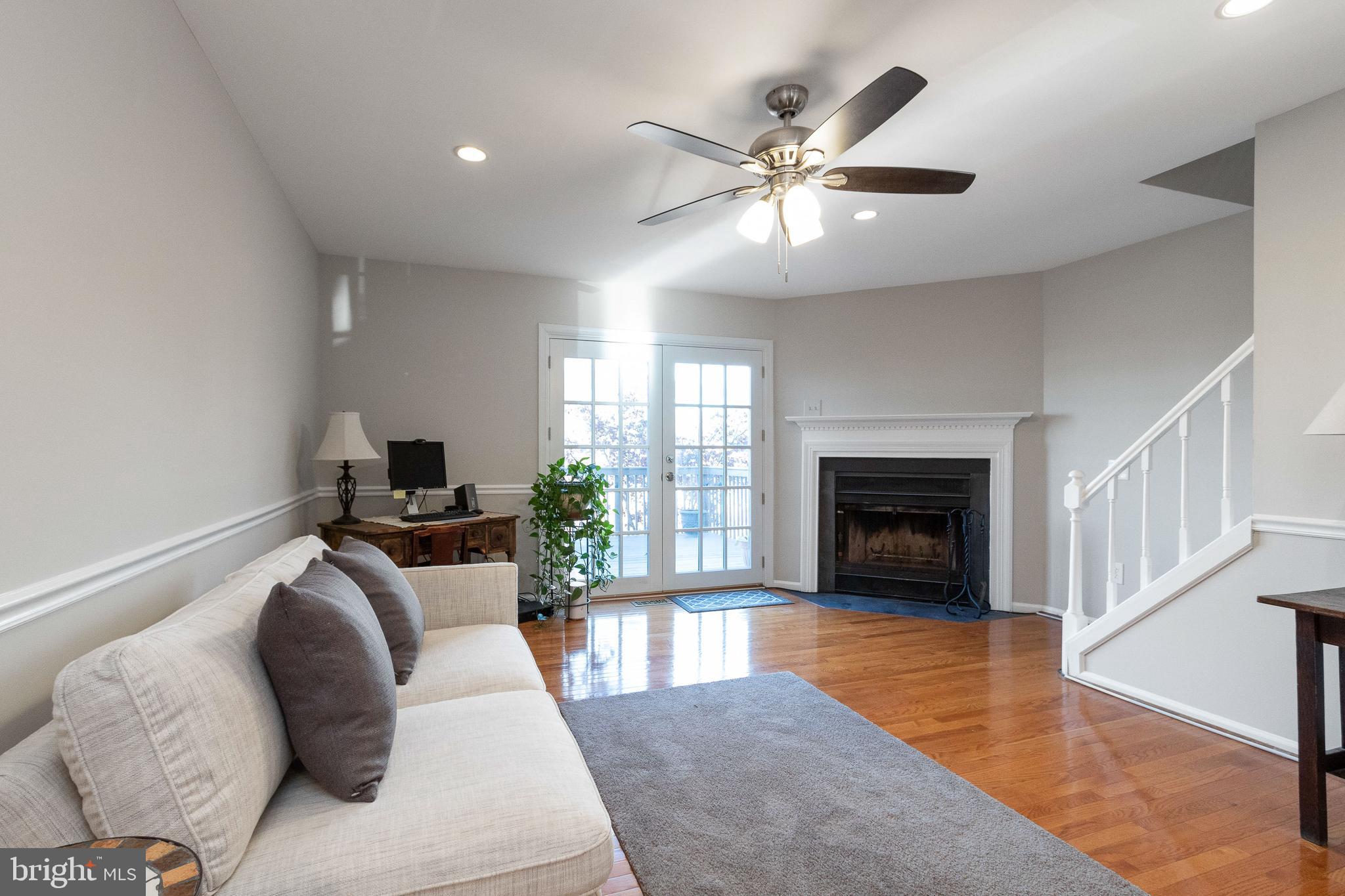 14810 Basingstoke Loop Centreville, VA 20120 - Photo 7 of 43