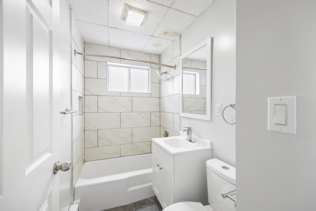 19 R Randall Street Taunton, MA 02780 - Photo 26 of 39