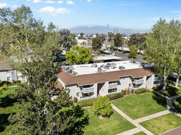 $305,000 | 26200 Redlands Boulevard, Unit 96, Redlands, CA 92373
