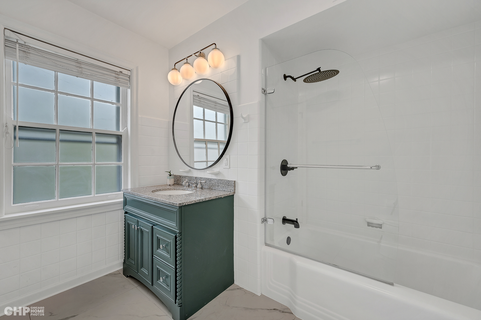 316 Nuttall Road Riverside, IL 60546 - Photo 24 of 40 a bathroom with a sink a toilet and a bathtub