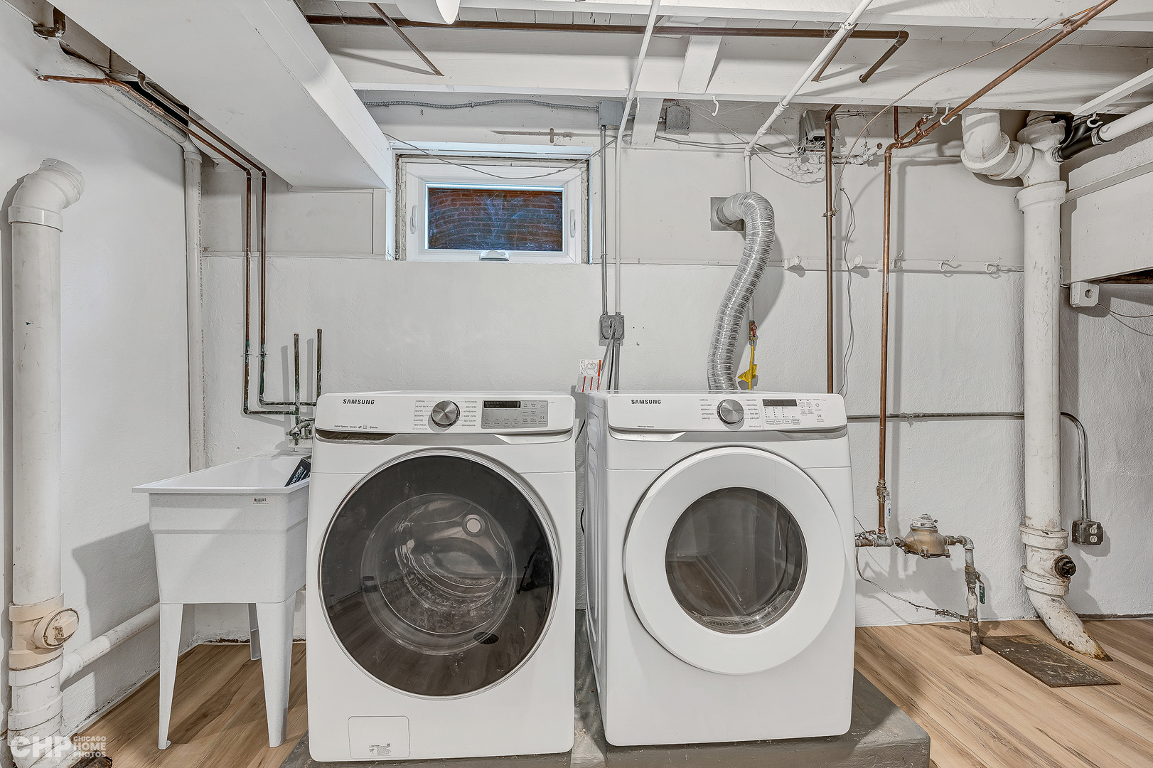 316 Nuttall Road Riverside, IL 60546 - Photo 28 of 40 a utility room with dryer and washer