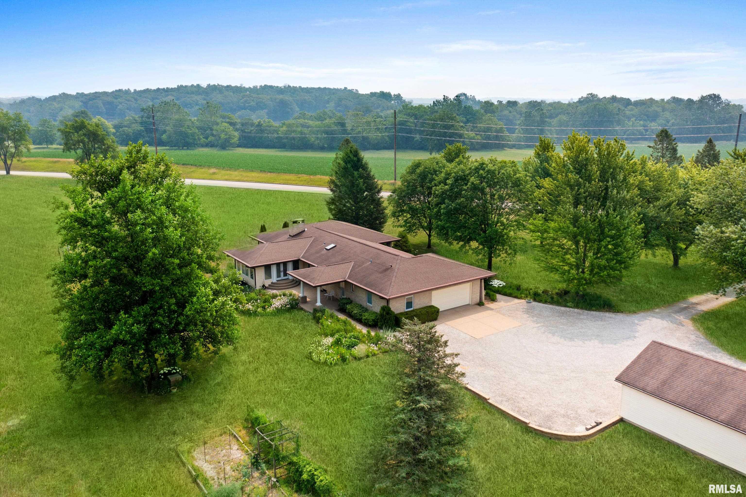 16777 Washington Road Morton, IL 61550 - Photo 11 of 58