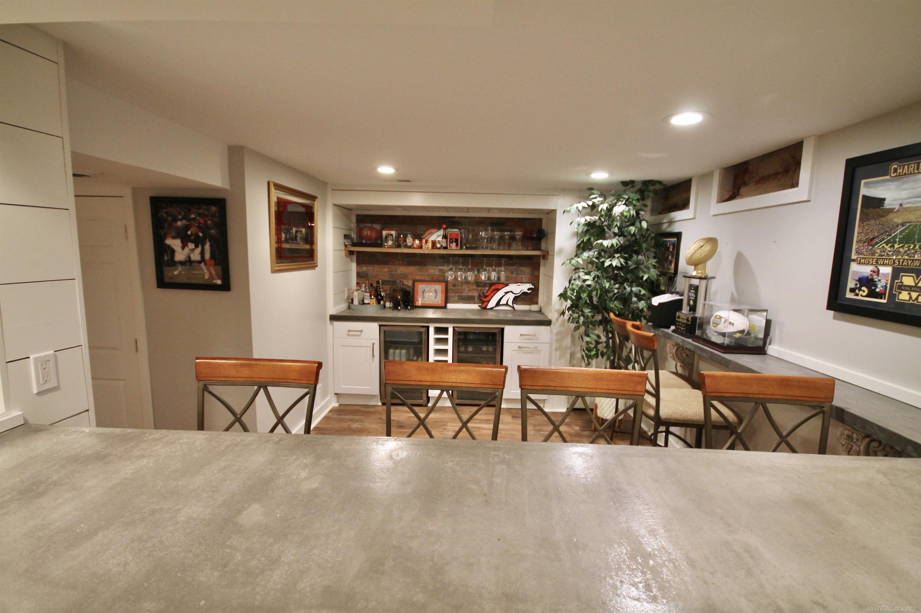 1596 Colony Drive Rochester, MI 48307 - Photo 32 of 45 50202406-91f42743-4cbc-4b7f-bda0-c76cc203afa8.JPG
