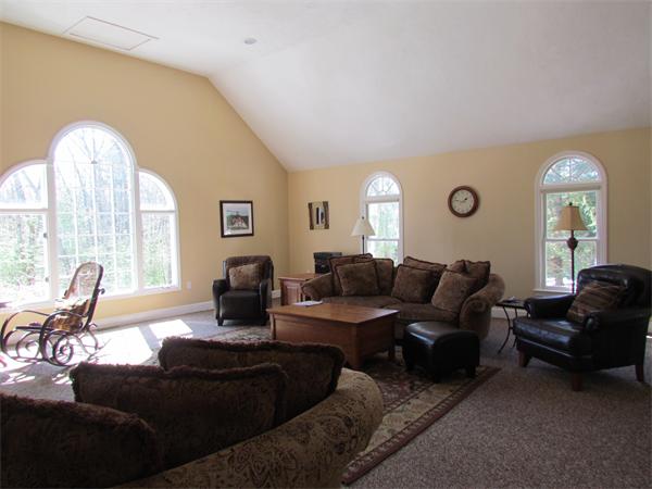 271 Candlestick Road North Andover, MA 01845 - Photo 15 of 30 Gallery Image 15
