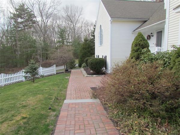 271 Candlestick Road North Andover, MA 01845 - Photo 2 of 30 Gallery Image 2