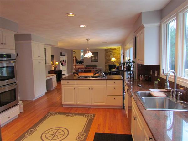 271 Candlestick Road North Andover, MA 01845 - Photo 8 of 30 Gallery Image 8