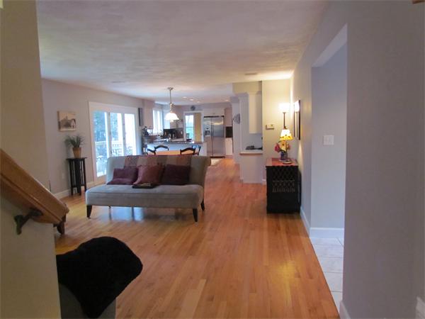 271 Candlestick Road North Andover, MA 01845 - Photo 9 of 30 Gallery Image 9