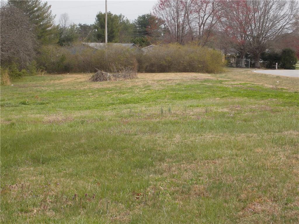 4020 Beach Road Hudson, NC 28638 - Photo 14 of 18
