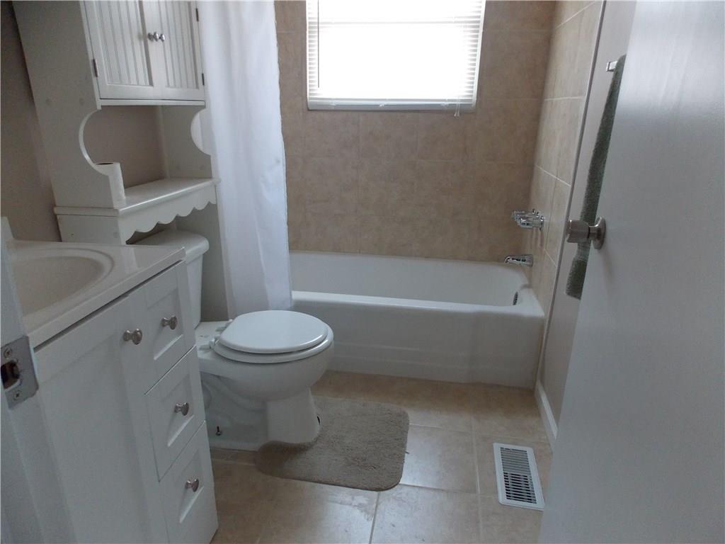 4020 Beach Road Hudson, NC 28638 - Photo 6 of 18