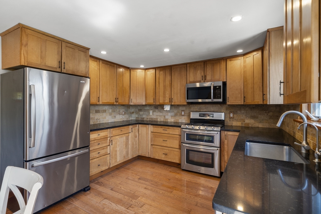 1 Fisher Road Hingham, MA 02043 - Photo 8 of 42