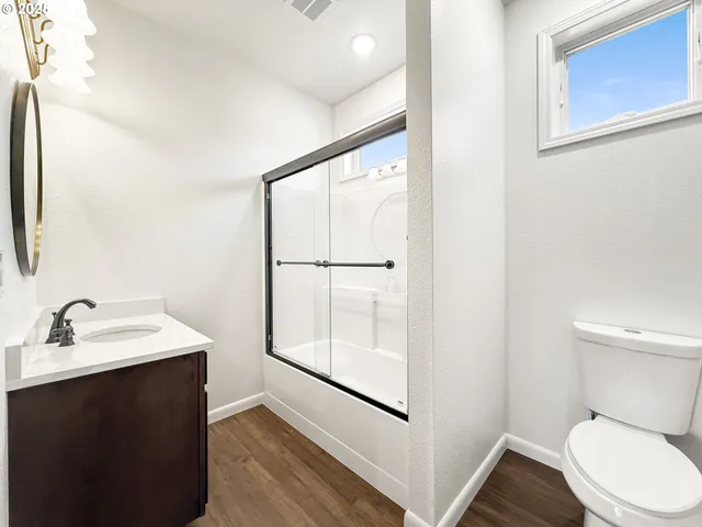 $1,350,000 | 46131 Snake River Road, Richland, OR 97870