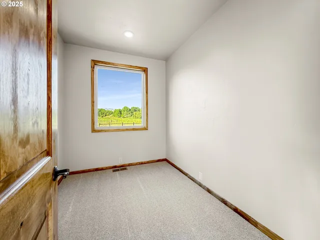 $1,350,000 | 46131 Snake River Road, Richland, OR 97870