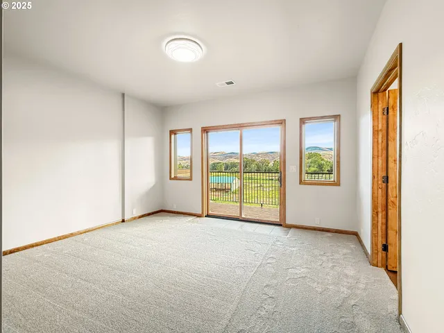 $1,350,000 | 46131 Snake River Road, Richland, OR 97870