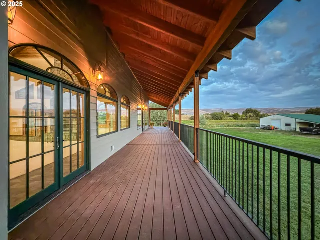 $1,350,000 | 46131 Snake River Road, Richland, OR 97870