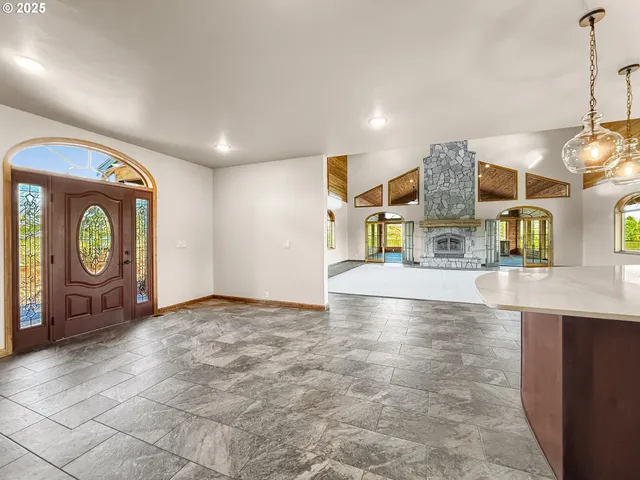 $1,350,000 | 46131 Snake River Road, Richland, OR 97870