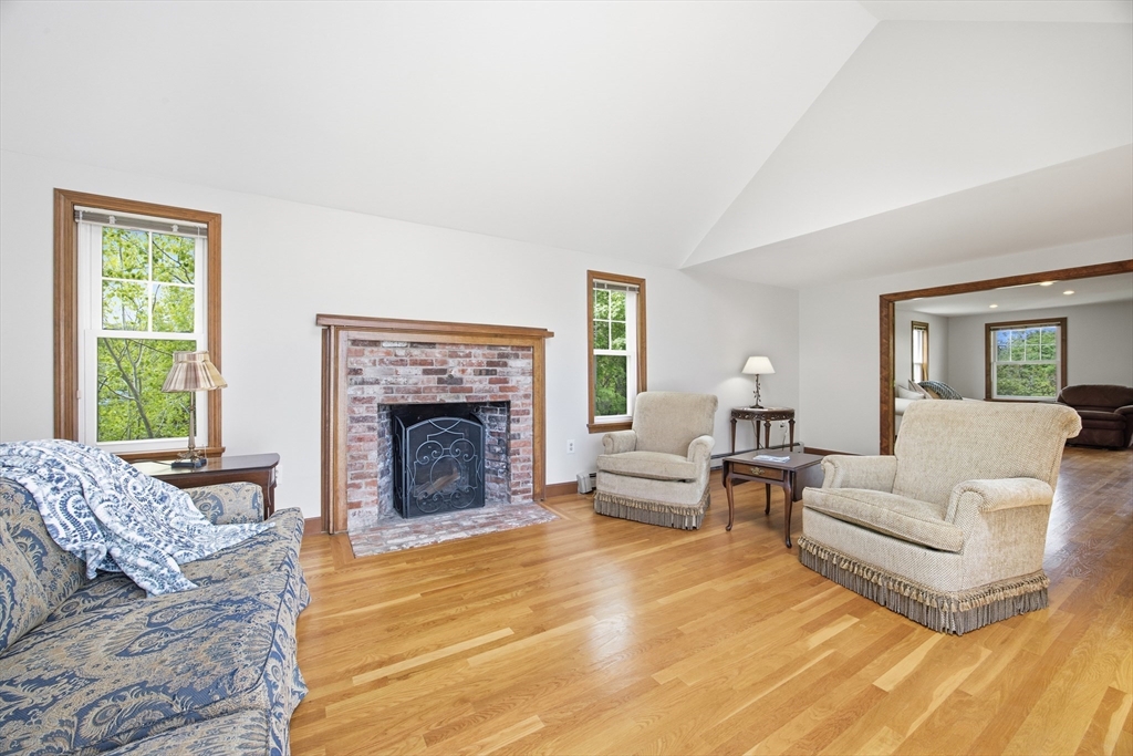 50 Harborview Road Hull, MA 02045 - Photo 11 of 41