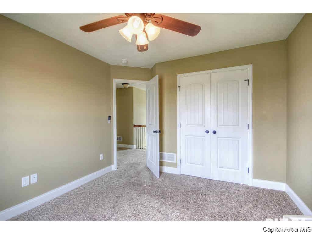 629 Racastle Road Chatham, IL 62629 - Photo 28 of 36 Gallery Image 28