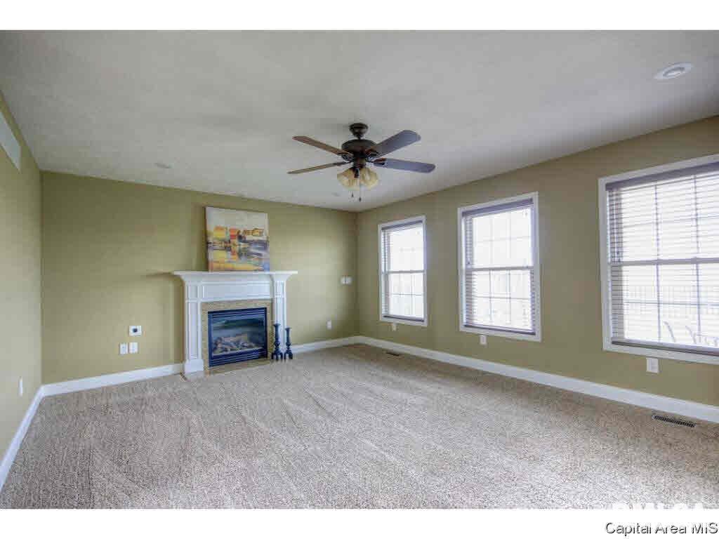 629 Racastle Road Chatham, IL 62629 - Photo 6 of 36 Gallery Image 6