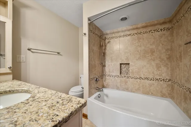 $468,000 | 685 North Van Nortwick Avenue, Batavia, IL 60510