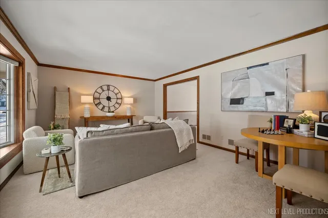 $468,000 | 685 North Van Nortwick Avenue, Batavia, IL 60510