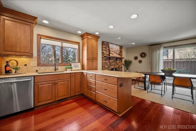 $468,000 | 685 North Van Nortwick Avenue, Batavia, IL 60510