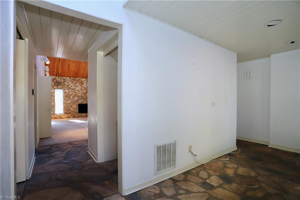 4611 East Perquimans Road Greensboro, NC 27407 - Photo 4 of 49 Front door entrance foyer