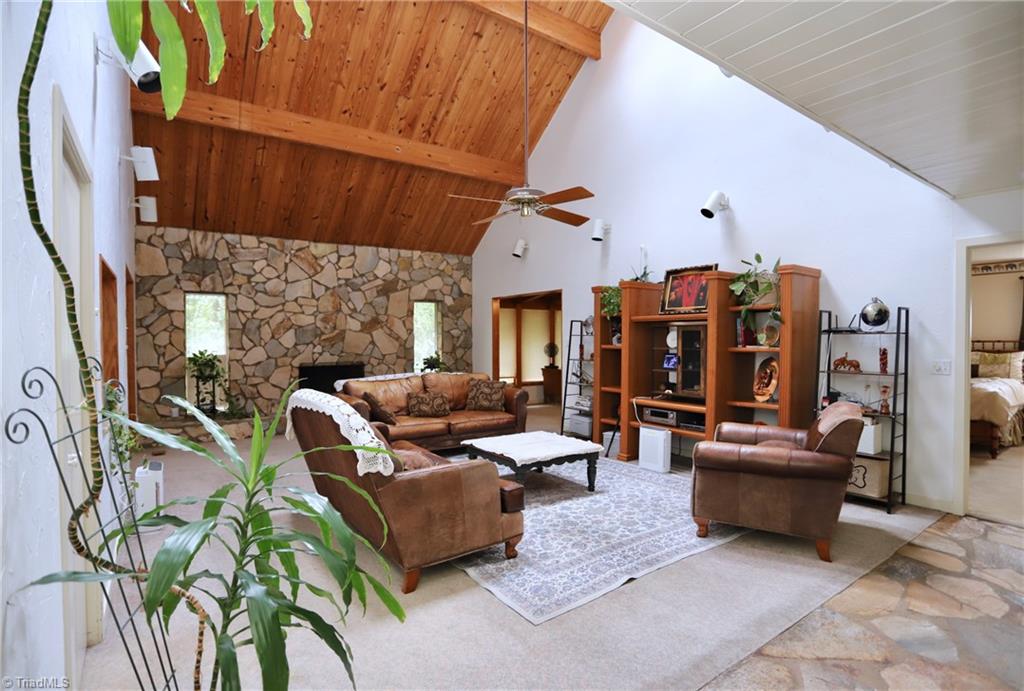 4611 East Perquimans Road Greensboro, NC 27407 - Photo 4 of 47