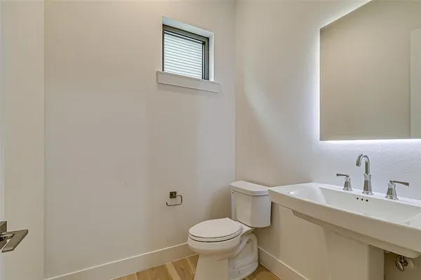 $3,295 | 2707 Kimsey Drive, Unit 103, Dallas, TX 75235