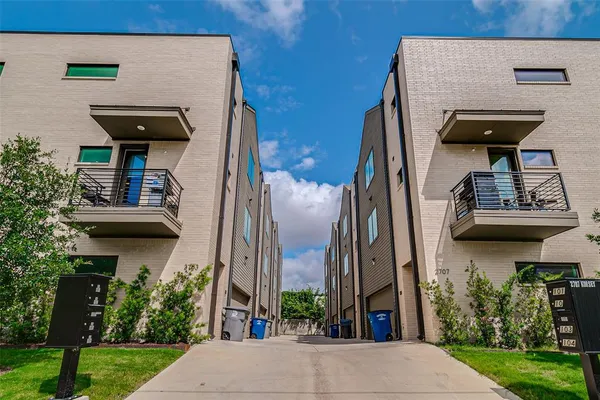 $3,295 | 2707 Kimsey Drive, Unit 103, Dallas, TX 75235