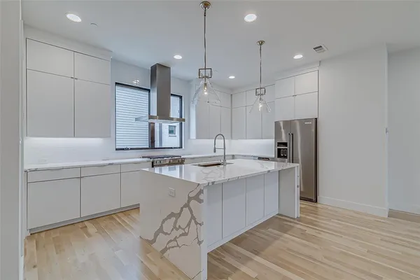 $3,295 | 2707 Kimsey Drive, Unit 103, Dallas, TX 75235