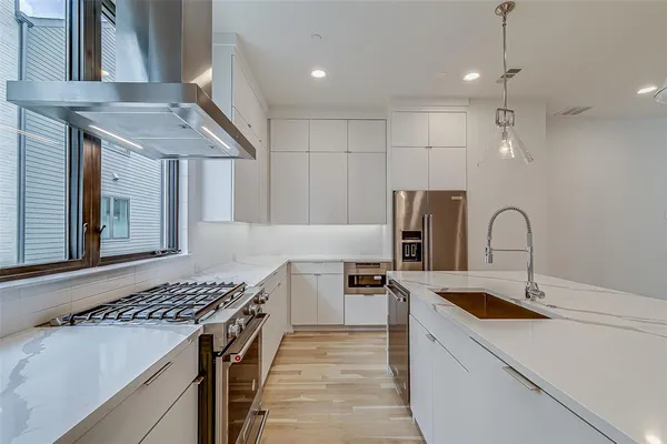 $3,295 | 2707 Kimsey Drive, Unit 103, Dallas, TX 75235