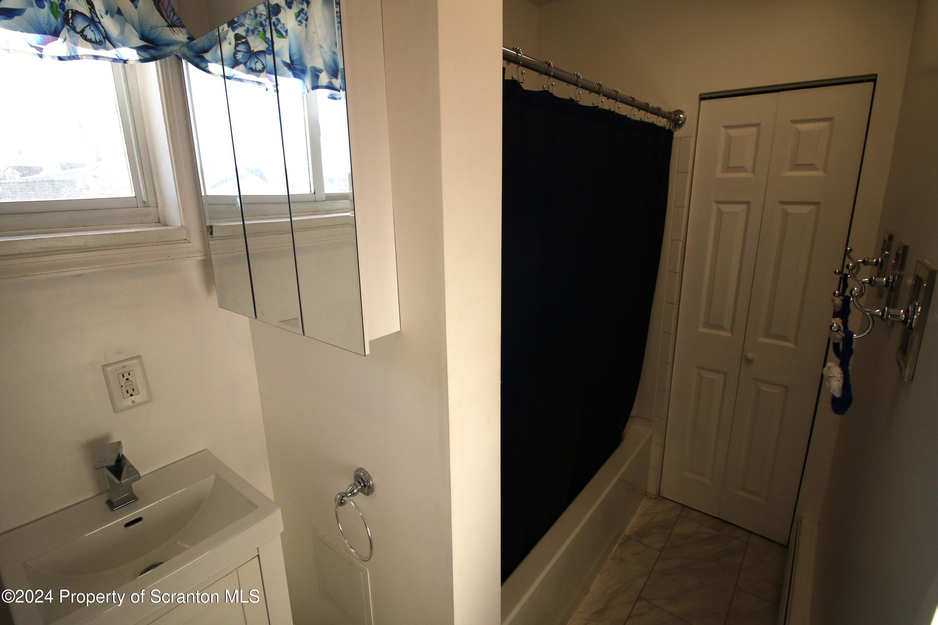 1105 Rundle Street Scranton, PA 18504 - Photo 28 of 30