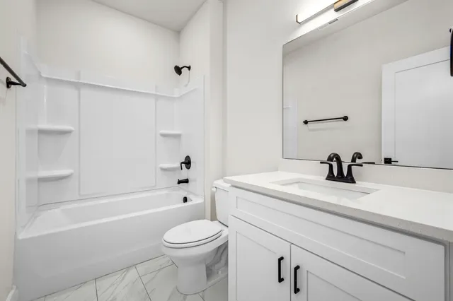 $479,900 | 3416 Stonehorn Drive, Bell Buckle, TN 37020