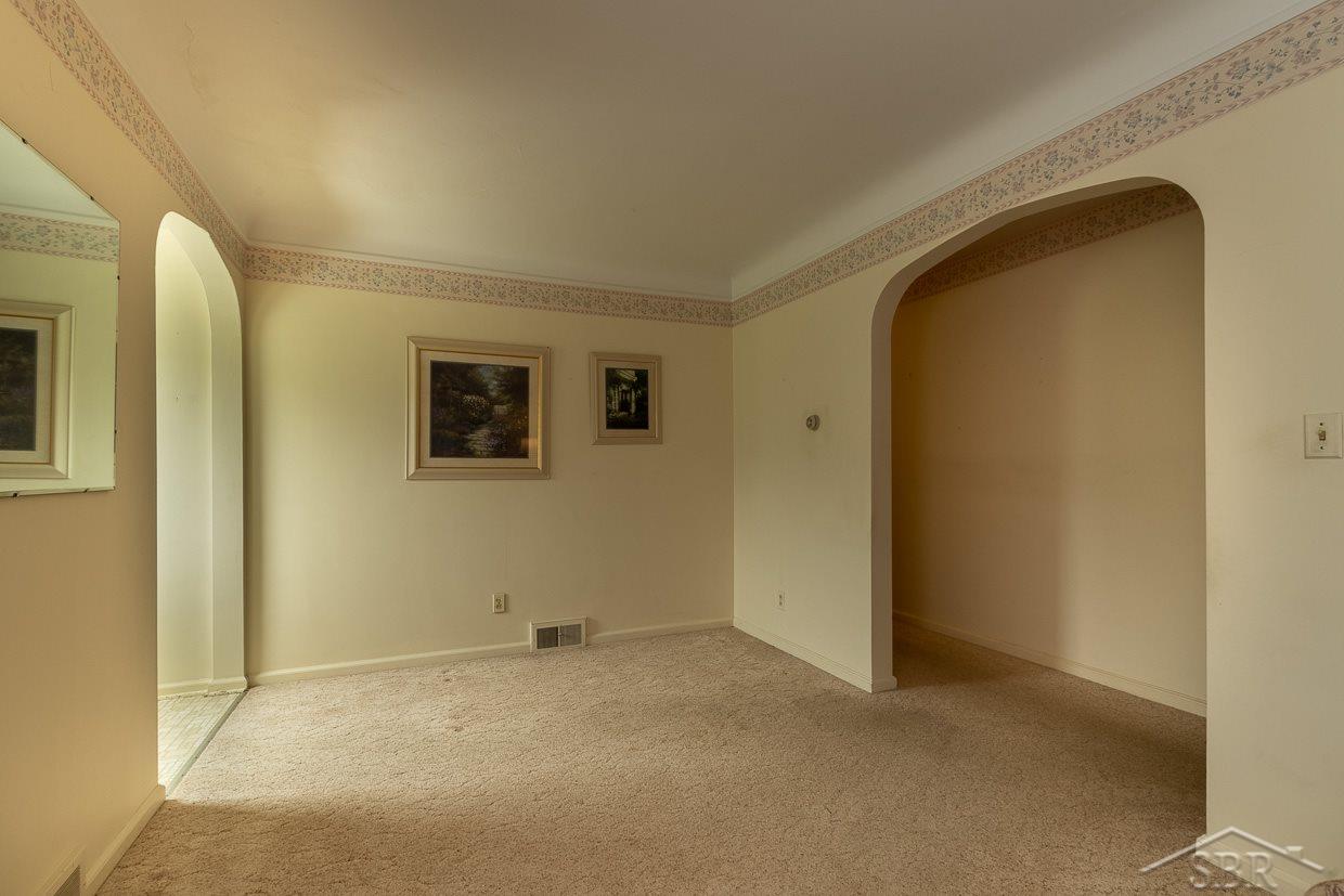 1566 Delta Road Bay City, MI 48706 - Photo 3 of 23 31349385-2.JPG