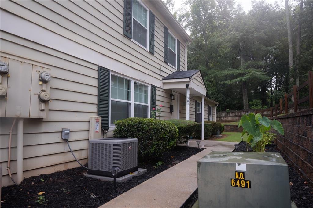 1384 Old Coach Road Southwest Marietta, GA 30008 - Photo 12 of 13 Gallery Image 12