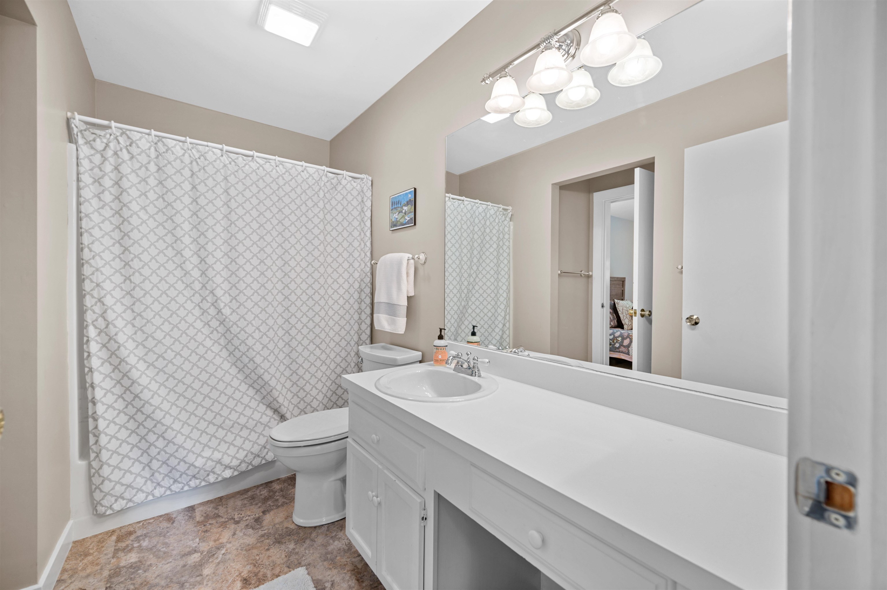 196 Castlerock Road, Unit 32 Warren, VT 05674 - Photo 8 of 47