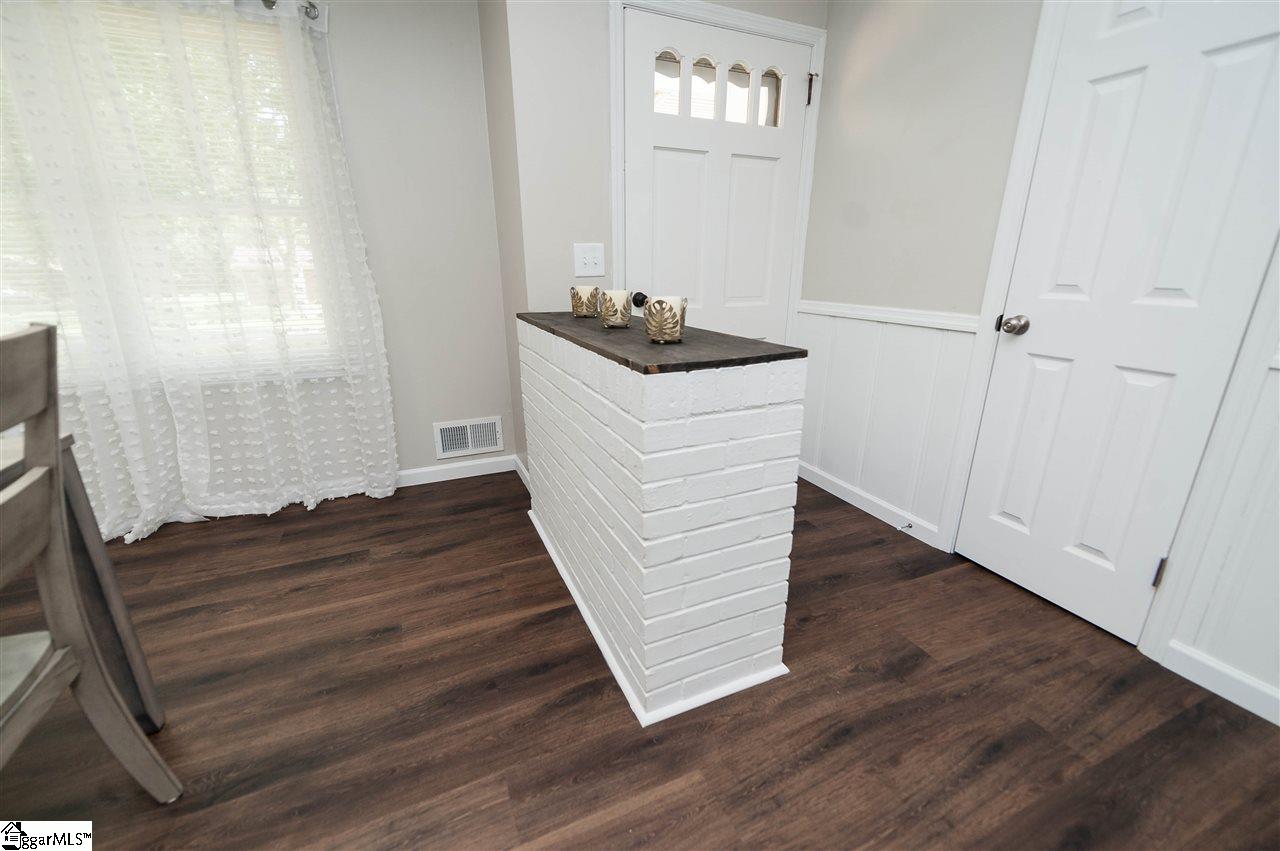 123 Mt Pleasant Road Spartanburg, SC 29307 - Photo 5 of 34 Gallery Image 5