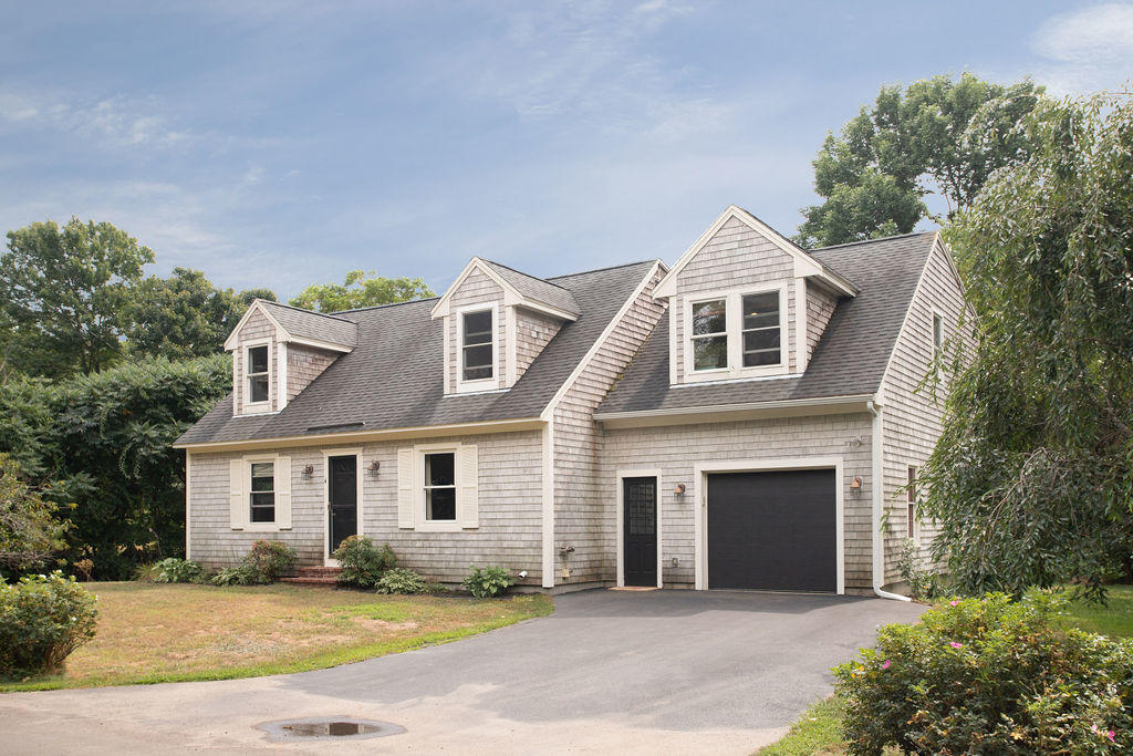 4 Rogers Road York, ME 03909 - Photo 1 of 33 4 Rogers Road
