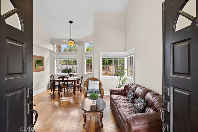 $1,100,000 | 21111 Briarwood Lane, Rancho Santa Margarita, CA 92679