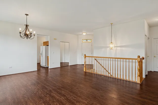 $349,900 | 21409 West Douglas Lane, Plainfield, IL 60544