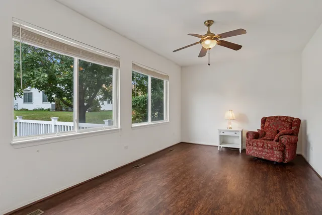 $349,900 | 21409 West Douglas Lane, Plainfield, IL 60544