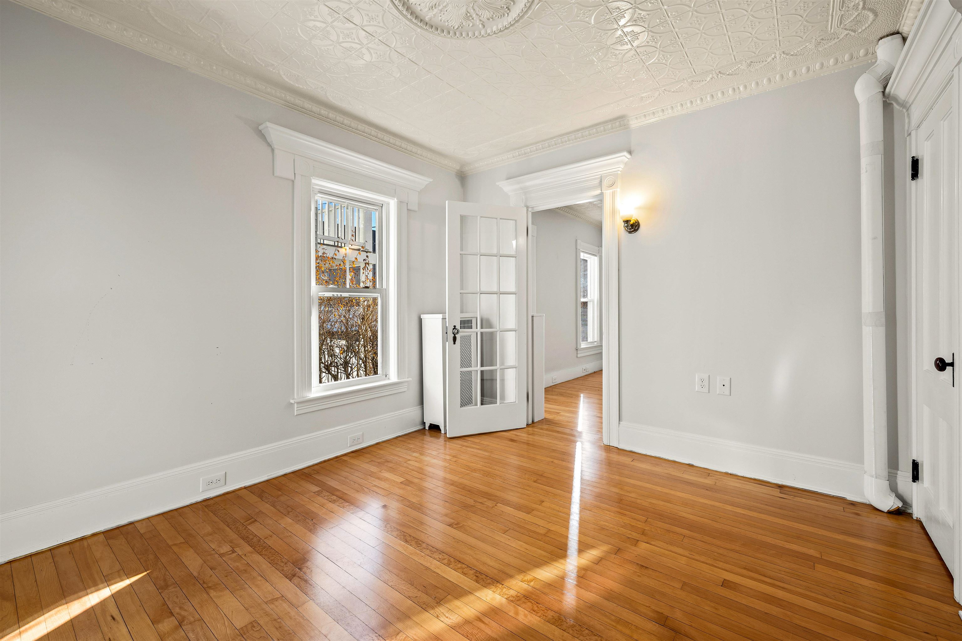 26 Reservoir Avenue Manchester, NH 03104 - Photo 11 of 24