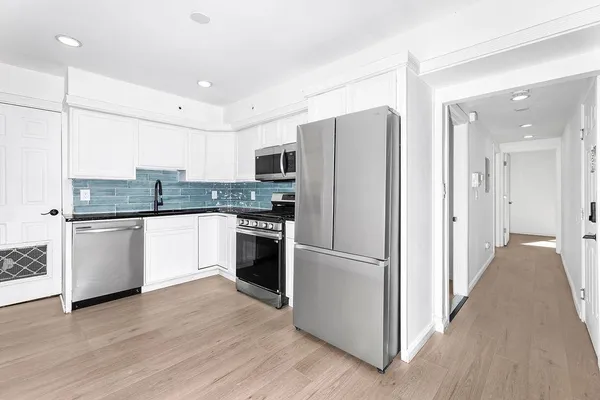 $3,200 | 80 Ferry Street, Unit 2, Jersey City, NJ 07307