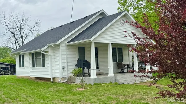 $160,000 | 614 10th Street, Vienna, MO 65582