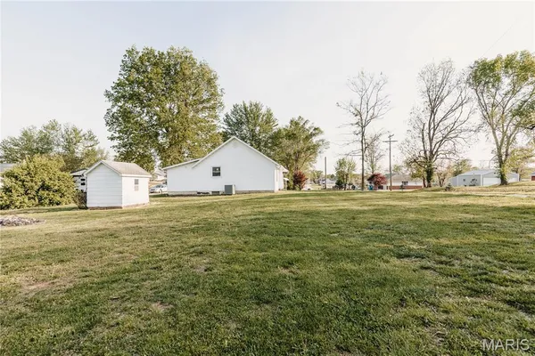$160,000 | 614 10th Street, Vienna, MO 65582