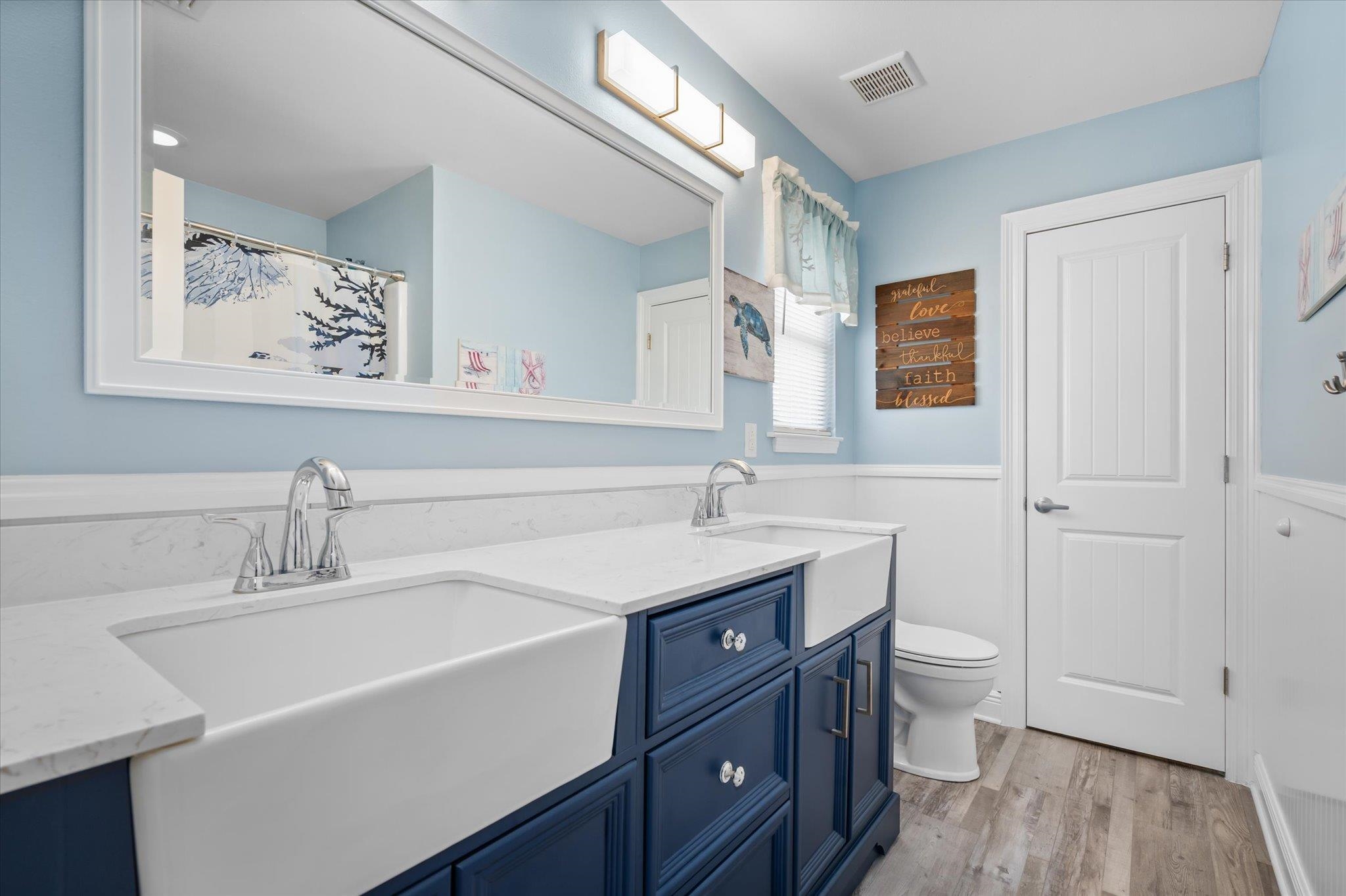 25577 West Oak Ridge Drive Orange Beach, AL 36561 - Photo 11 of 29 Primary Bath