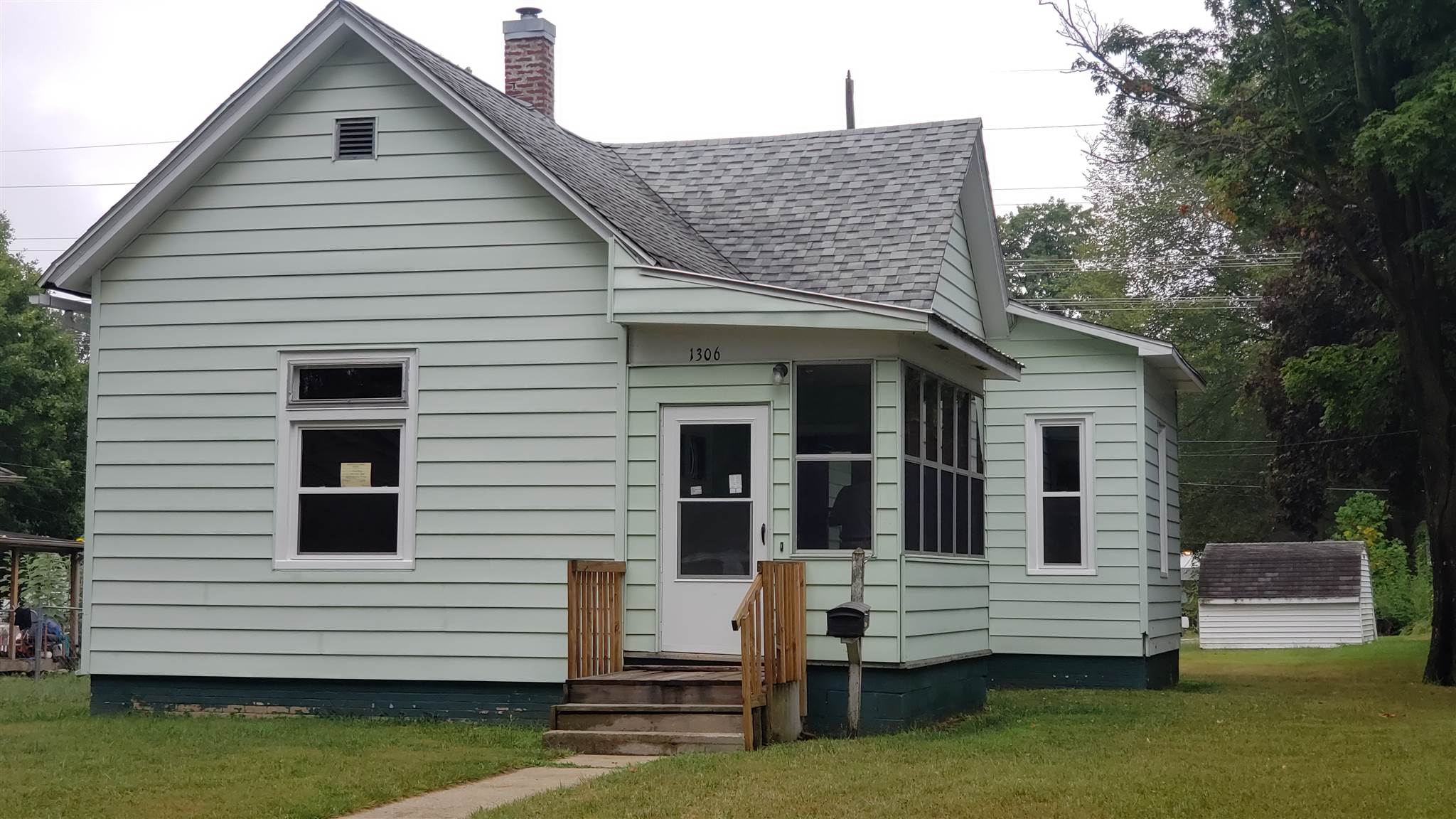 1306 Monroe Street Rochester, IN 46975 - Photo 1 of 16 Gallery Image 1