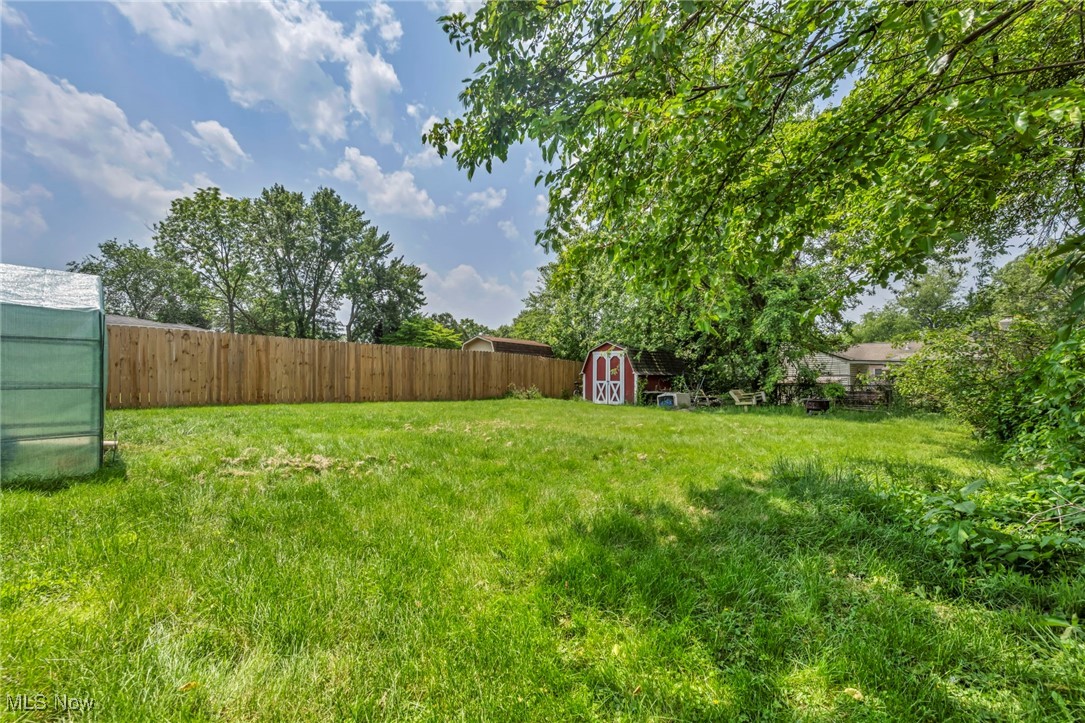 146 Hillman Road Akron, OH 44312 - Photo 18 of 49 View of yard