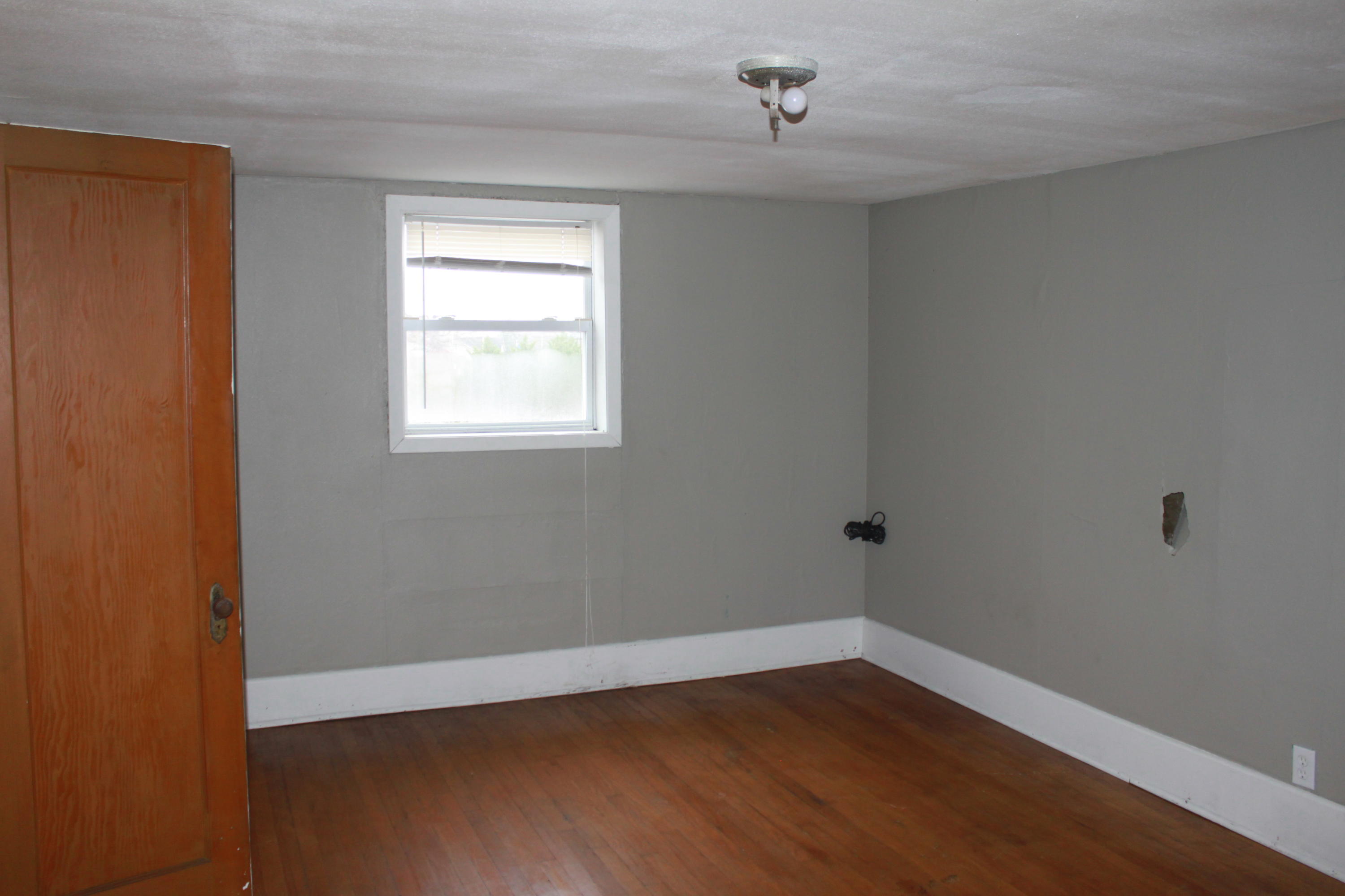105 South Cross Street Oneida, TN 37841 - Photo 14 of 15 IMG_8303